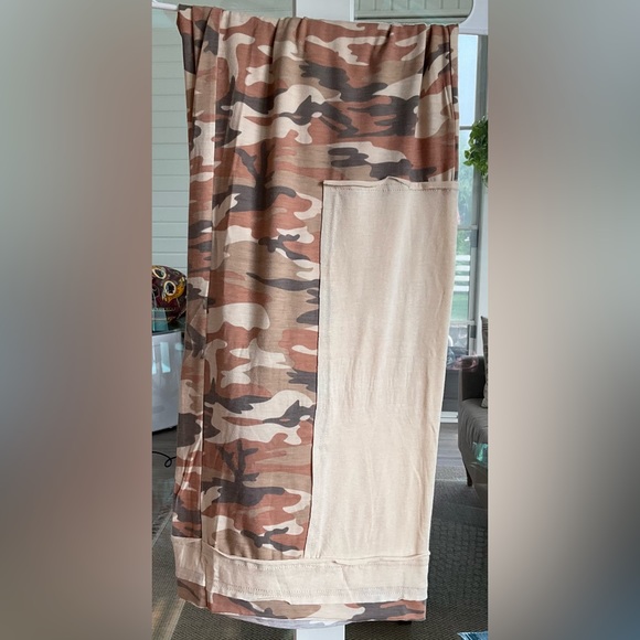 Time After Time Wide Leg Pants - Picture 4 of 7